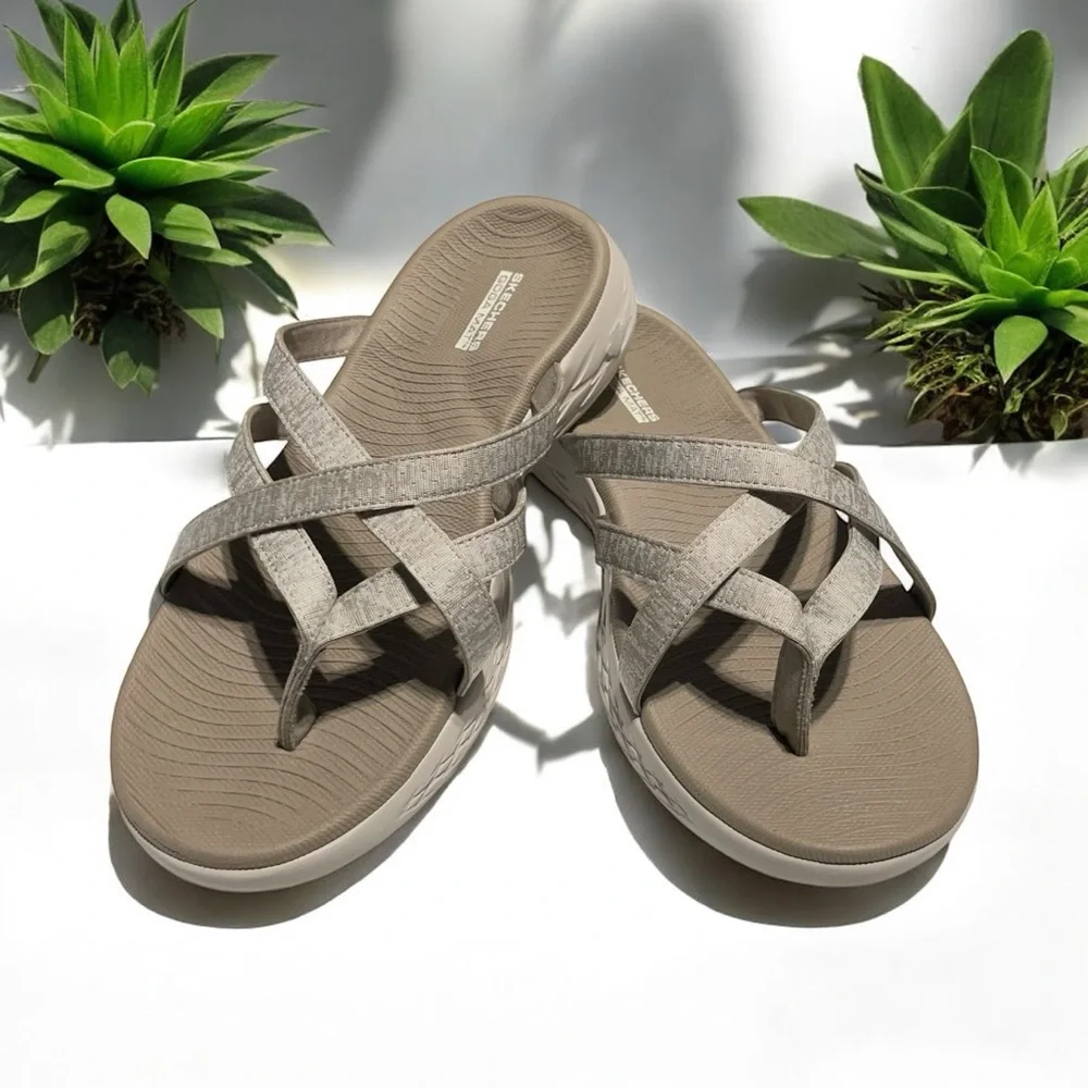 Skechers Goga May Sandals size 8